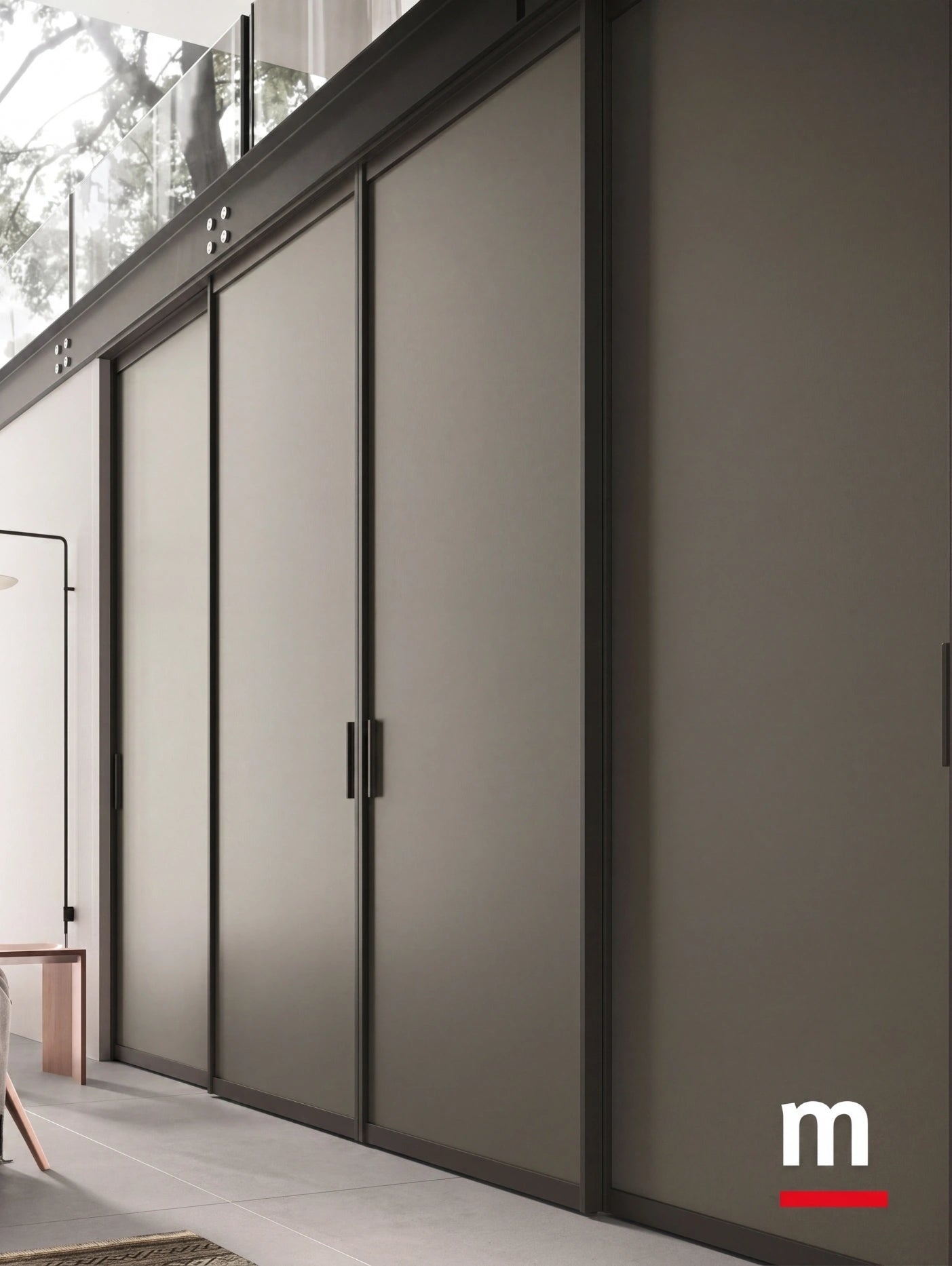 Portal With Lacquered Sliding Doors With Ceiling Rails P626
